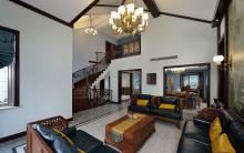 當(dāng)輕奢遇上新中式，現(xiàn)代與古典的激情碰撞